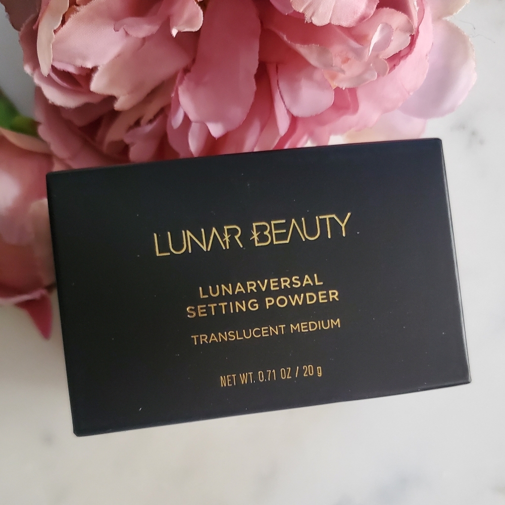 Lunar Beauty Universal Setting Powder For Textured Skin In Translucent Medium - Picture 4 of 8
